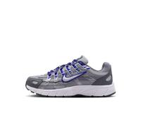 Chaussures Nike P-6000 pour ado Wolf Grey/Deep Night/Metallic Silver/Blanc 32