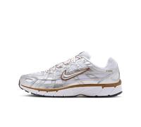 NIKE P-6000 White/Metallic Silver-LT British Tan 44.5 EU