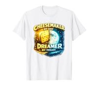 Cheesemaker by Day Dreamer by Night de Fromage drôle de T-Shirt