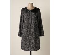 chemins blancs robes femme de couleur noir