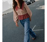 Chemise à manches longues avec un design patchwork à carreaux et rayures, dégageant de l'élégance. Parfaite pour les vacances et le port au printemps/été, c'est un choix idéal pour la tenue décontract
