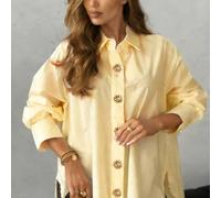 Chemise ample blanche pour femme Solstice Apparel, col à revers, épaules tombantes, boutons devant ornés d'un disque solaire en métal, hiver jaune L,M,S,XL,XS,XXLUnicolorePolyester