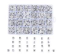 Cheriswelry Boîte d’environ 934 perles intercalaires en acrylique - Cubes avec lettres de l’alphabet de A à Z pour la fabrication de bijoux - Noir et blanc