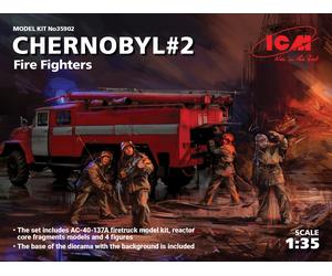 Chernobyl #2. Fire Fighters Pomiers+Figurines+Diorama 1:3 5 Plastique Kit Icm