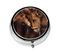 Cheval, cette petite boîte à pilules ronde à trois compartiments est parfaite pour stocker des médicaments quotidiens, des vitamines et en déplacement.