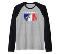 Cheval français de Camargue Manche Raglan