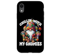 Chillin With My Gnomies Funny Saying For Men Couch Potato Coque pour iPhone XR