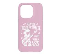 Citation Humoristique de Guitariste « Never Underestimate A Girl with A Bass » Coque pour iPhone 15 Pro