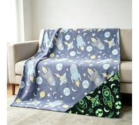 CIUNVXD Motif de Vaisseau Spatial Couverture phosphorescente pour Enfants | Couverture en Flanelle avec Motif football-étoiles,Couverture Douillette Moelleuse pour Filles et garçons(EspaceB,130x150cm)