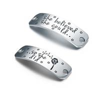 CJ & M She croire qu'Elle Pouvait donc Elle Did Shoe Lace Tag, Trainer, Tags Cadeau pour chemin de, le fitness gym Cadeau, Get Fit Course à Pied, Lacets Charm, idée cadeau pour les filles