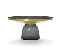 CLASSICON table BELL COFFEE TABLE avec la structure en laiton (gris quartz - Plateau en marbre noir Marquina et base en verre soufflé)