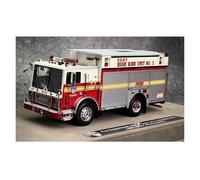 Classique Die Cast Modèle 1:50 pour Le Service D'incendie 2002 Mack Manhattan High-Rise Rescue Vehicle Fire Truck Car Model Miniature De Collection