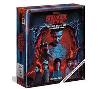 Clementoni Stranger Things - Friends Don't Lie - Jeu de Cartes Aventure - Comprend des Cartes Personnages, Monstres et Lieux du Upside Down - Age +12 Ans - 55184
