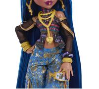 Monster High Poupée Cleo de Nile avec haut court et pantalon cargo en denim doré,accompagnée de son serpent de compagnie Hissette,et 7 accessoires comme de la salade,un smoothie et un sac à main,JHK32