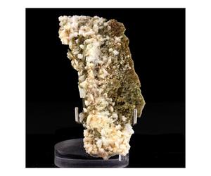 Clinozoisite. 108.0 Ct. Marine De Scala, Canari, Haute-Corse, France.