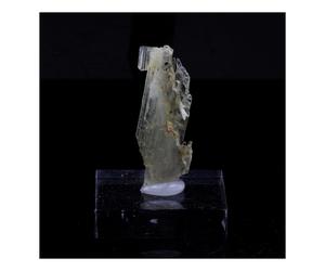 Clinozoisite. 14.91 Ct. Marine De Scala, Canari, Haute-Corse, France.