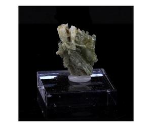 Clinozoisite. 19.20 Ct. Marine De Scala, Canari, Haute-Corse, France.