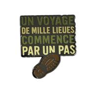Clj Charles Le Jeune Pin's - Un Voyage De Mille Lieues Commence Par Un Pas - Tête de mort - qualité de finition - Epingle - Broche - Badge - PINS PHRASES ET CITATIONS
