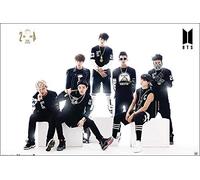Close Up Poster BTS - Black and White (91,5cm x 61cm)