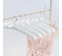 Cocomaya Lot de 5 cintres blancs de 43 cm en satin, crochets en soie douce pour t-shirt, chemise, manteau, robe, haut à bretelles, robe de mariée, pull avec crochets rotatifs, beaux et scintillants,