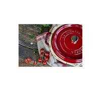 Cocotte en fonte ronde rouge cerise 24 cm avec couvercle à bouton laiton