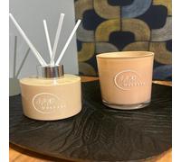 Coffret Bougie Parfumée 200g + Diffuseur à Bâtonnets 150ml, Coffret Parfum Maison Senteur Fruitée, Décoration & Idée Cadeau Femme, LUNO Welfare