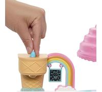 Barbie – Coffret poupée Chelsea et stand de glace – 2 couleurs de pâte et accessoires – JMJ42