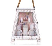 Coffret cadeau Accentra SECRET GARDEN dans une grande lanterne en bois, gel douche, bain moussant, gommage corporel, lotion pour le corps, crème pour les mains, sels de bain et bougie, pour femme