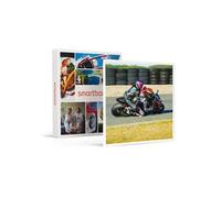 Coffret Cadeau SMARTBOX - Baptême passager en moto : 3 tours à l'arrière d'un pilote professionnel sur le circuit du Val de Vienne- Sport & Aventure G