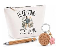 Coffret Cadeau Le qi Gong C'est la Vie | Trousse Coton, Stylo Bambou Gravé et Porte-Clés Bois | 3 Pièces Prêtes à Offrir | Remerciement Pratiquant et Pratiquante de Qi Gong Anniversaire Noël