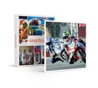 Coffret Cadeau SMARTBOX - Baptême en moto ou pilotage de voiture de sport sur le circuit de Magny-Cours - 1 aventure sur circuit