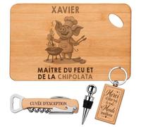 Coffret Planche Apéro Xavier maître du feu et de la chipolata | Bambou Gravé, Tire-Bouchon, Bouchon à Vin, Porte-Clés | 4 Pièces | Cadeau Homme Fête des Pères Amateur et Amatrice Barbecue