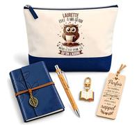 Coffret Pochette Laurette la Plus Chouette | Pochette Coton, Carnet Similicuir, Stylo Bambou, Marque-Page Bois, Porte-Clés Livre | 5 Pièces | Cadeau Femme Anniversaire Fête Noël Original