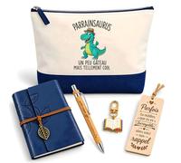 Coffret Pochette Parrainsaurus Un Peu Gâteau | Pochette Coton, Carnet Similicuir, Stylo Bambou, Marque-Page Bois, Porte-Clés Livre | 5 Pièces | Cadeau Baptême Anniversaire Noël