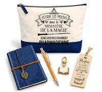 Coffret Pochette Pharmacienne Ministère Magie | Pochette Coton, Carnet Similicuir, Stylo Bambou, Marque-Page Bois, Porte-Clés Livre | 5 Pièces | Cadeau Collègue Femme Départ Retraite Remerciement