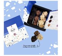 Coffret roses des sables : Brisures de crêpes dentelles enrobés de Chocolat Noir, Lait et Blanc