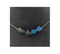 Collier avec 4 perles d'apatite bleue du Brésil. Chaîne en acier inoxydable