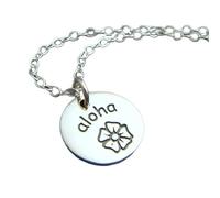Collier Aloha en argent sterling 925. Breloque petite fleur. Bijou simple et délicat. Pendentif mot. Bonjour Hawaï. Breloque voyage hawaïenne | Avec chaîne de 45 cm | Plaqué argent | L_PN_0052