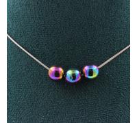 Collier avec 3 perles d'hématite colorées 8 mm, chaîne en acier inoxydable