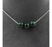 Collier avec 3 perles vertes en oeil de tigre 8 mm, chaîne en acier inoxydable