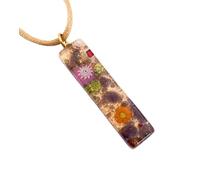 Collier avec pendentif en verre de Murano, fait à la main, bijoux en verre d'art italien avec pièces Millefiori et fleurs, accents en feuille d'or 24 carats, pendentif rectangulaire sur cordon de soie