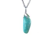 Collier avec pendentif serti d’une pierre semi-précieuse (amazonite), bijou artisanal