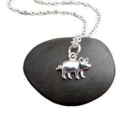 Collier cochon en argent sterling 925. Breloque mini cochon. Symbole chinois de chance et de prospérité. Petit animal totem. Cadeau pour une fille de la campagne|Chaîne de 45 cm|Plaqué argent|_2726
