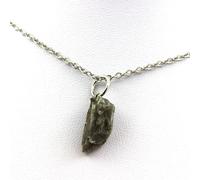 Collier de gypse brut 7,72 carat(s)
