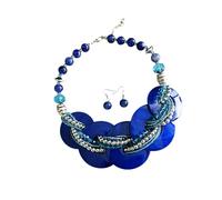 Collier de perles de coquillage délicat et boucles d ' oreilles coordonnées Ensemble de bijoux d ' inspiration bohème adapté à toutes les carnations 4 teintes Collier de coquillages polyvalent