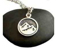 Collier en argent sterling 925 avec pendentif en forme de pics montagneux et élément terrestre, symbole des quatre éléments Capricorne, Taureau, Vierge, Yoga | Chaîne de 45 cm | Plaqué argent |