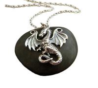 Collier en argent sterling 925, pendentif ailes de dragon, bijou féerique et fantaisiste, petit bijou réaliste inspiré des contes de fées mythiques, cadeau unique|Chaîne de 45 cm|Plaqué argent|_2633