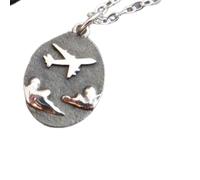 Collier en argent sterling 925 représentant un avion volant dans les nuages. Voyage en avion. Voyageur. Petit avion. Cadeau pour pilote d'aviation. Breloque vol|Chaîne de 45 cm|Plaqué argent|_2548