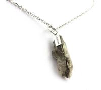 Collier en plâtre brut 15,06 carat(s)