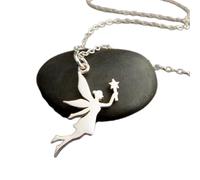 Collier fée en argent sterling 925. Petit pendentif fantaisie. Baguette magique de princesse fée. Bijou simple et élégant, cadeau girly et amusant | Chaîne de 45 cm | Plaqué argent | LK_PNK_02650